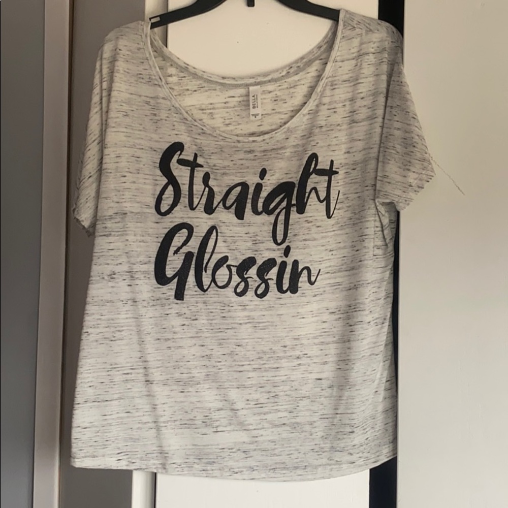 Straight glossin tshirt - medium